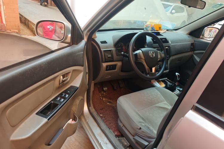 Used BAIC Weiwang M20 2013 1.5L Power Type BJ415A Driver Seat