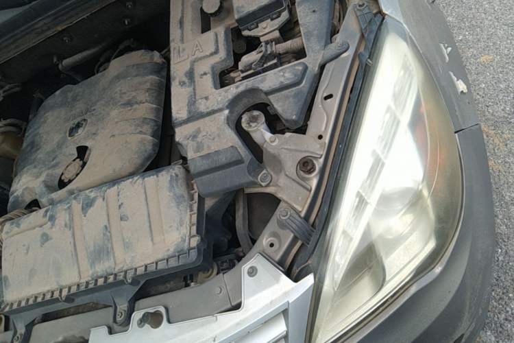Used BAIC Weiwang M20 2013 1.5L Power Type BJ415A Engine Bay Left