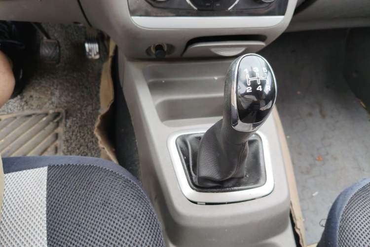 Used BAIC Weiwang M20 2013 1.5L Power Type BJ415A Gear Lever