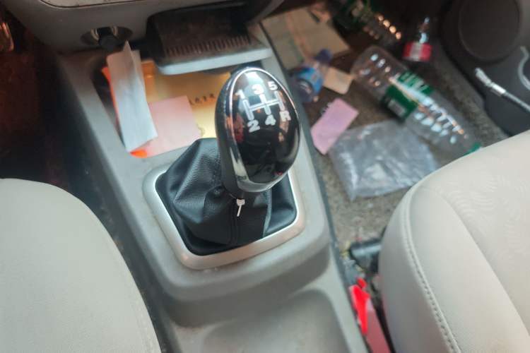 Used BAIC Weiwang M20 2013 1.5L Power Type BJ415A Gear Lever