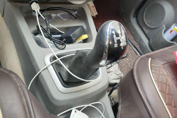 Used BAIC Weiwang M20 2013 1.5L Power Type BJ415A Gear Lever