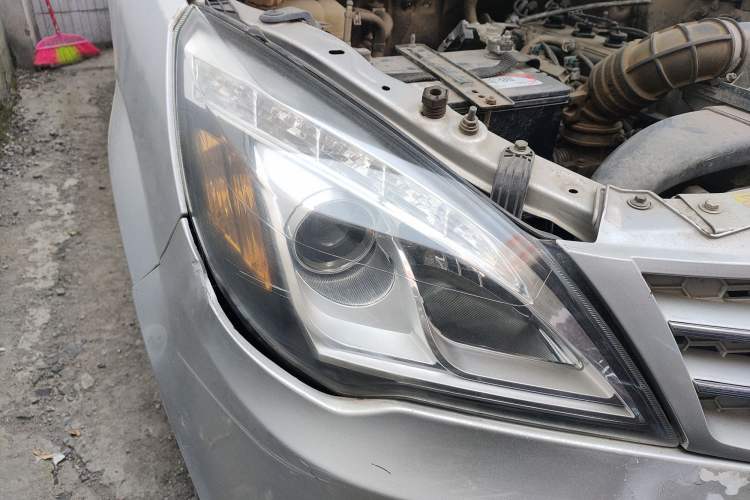 Used BAIC Weiwang M20 2013 1.5L Power Type BJ415A Right Front Headlight