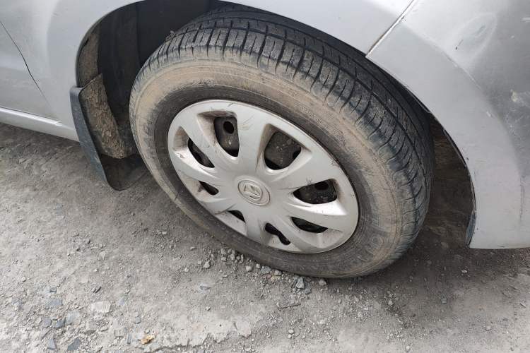 Used BAIC Weiwang M20 2013 1.5L Power Type BJ415A Right Front Wheel Hub