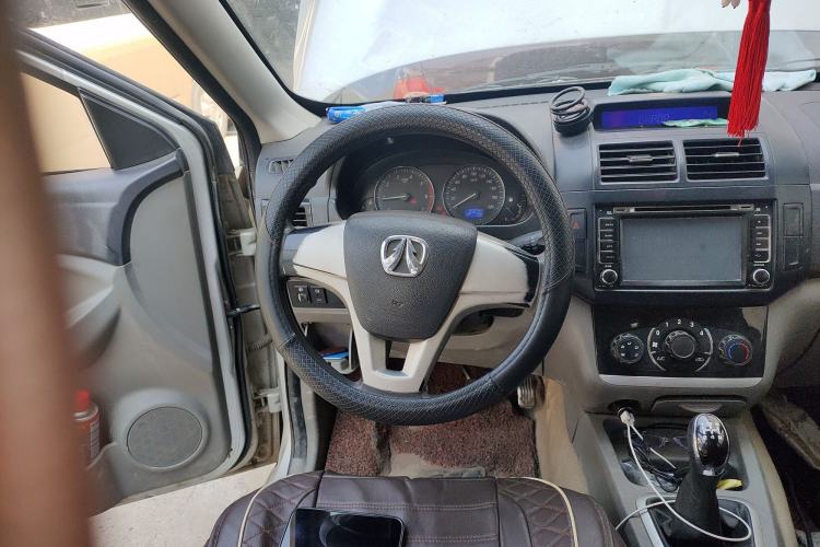 Used BAIC Weiwang M20 2013 1.5L Power Type BJ415A Steering Wheel