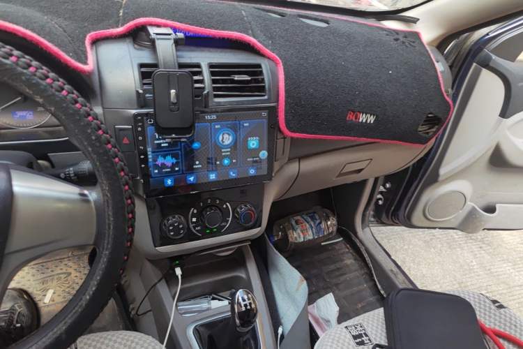 Used BAIC Weiwang M20 2014 1.5L practical type BJ415A Audio And AC Panel
