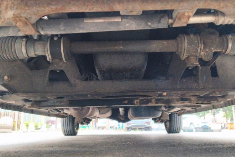 Used BAIC Weiwang M20 2014 1.5L Comfort Version BJ415B Chassis Front