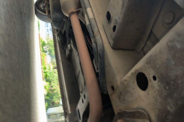 Used BAIC Weiwang M20 2014 1.5L practical type BJ415A Chassis Front Right