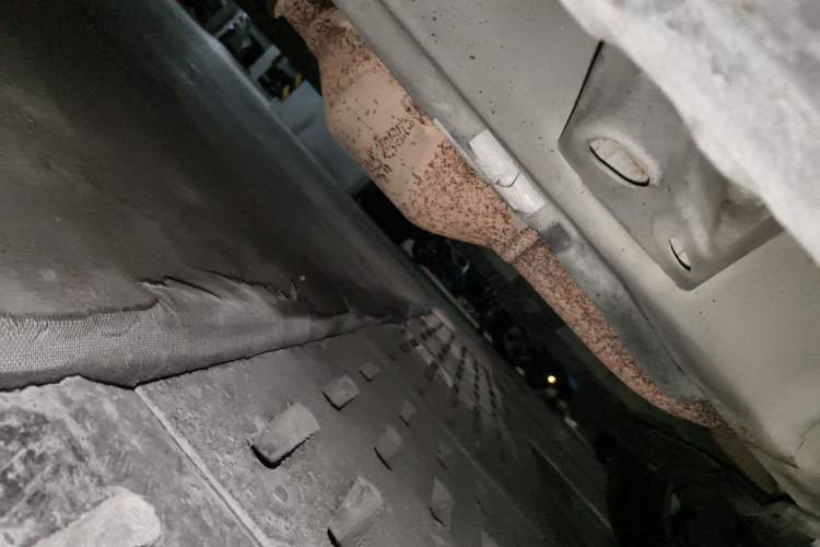 Used BAIC Weiwang M20 2014 1.5L Comfort Version BJ415B Chassis Front Right