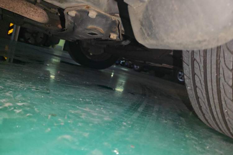 Used BAIC Weiwang M20 2014 1.5L practical type BJ415A Chassis Front Right