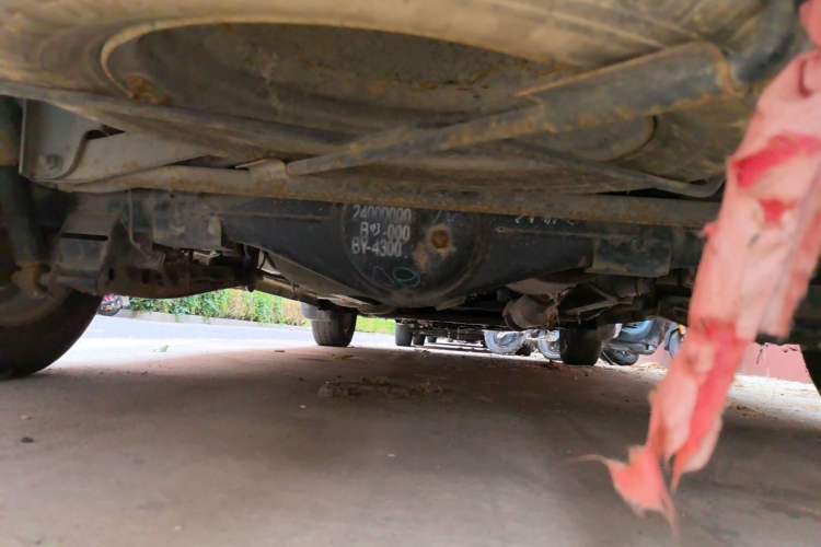 Used BAIC Weiwang M20 2014 1.5L Comfort Version BJ415B Chassis Rear