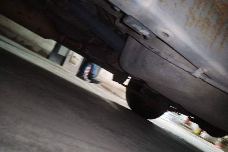 Used BAIC Weiwang M20 2014 1.5L practical type BJ415A Chassis Rear Left