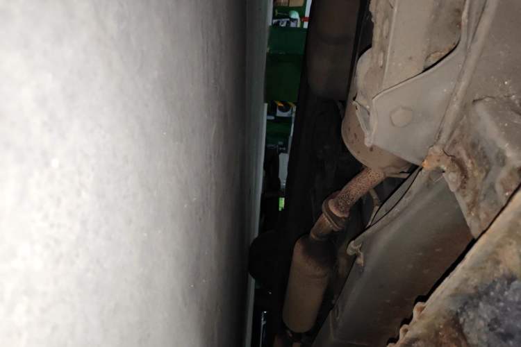 Used BAIC Weiwang M20 2014 1.5L Basic Version BJ415B Chassis Rear Right