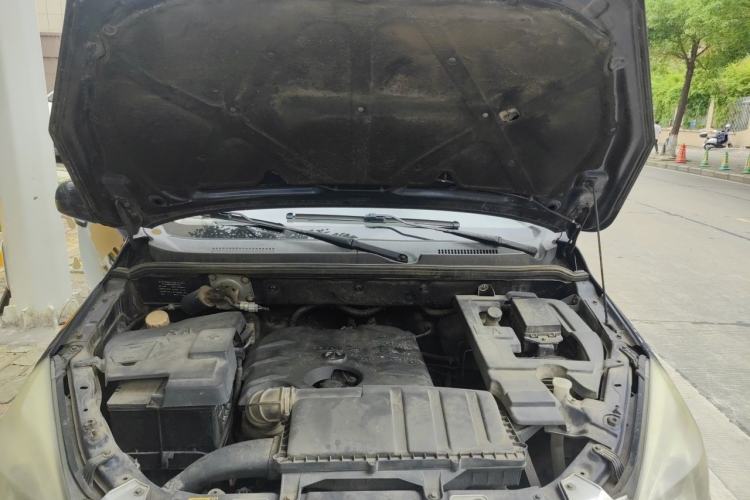 Used BAIC Weiwang M20 2014 1.5L practical type BJ415A Engine Bay