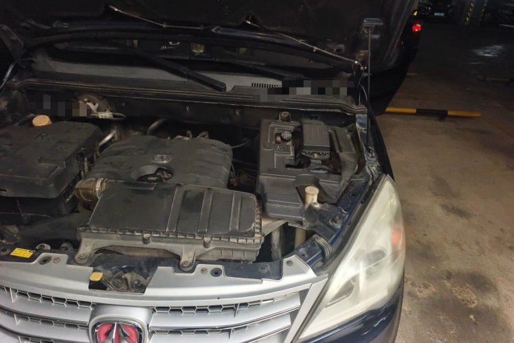 Used BAIC Weiwang M20 2014 1.5L practical type BJ415A Engine Bay Left