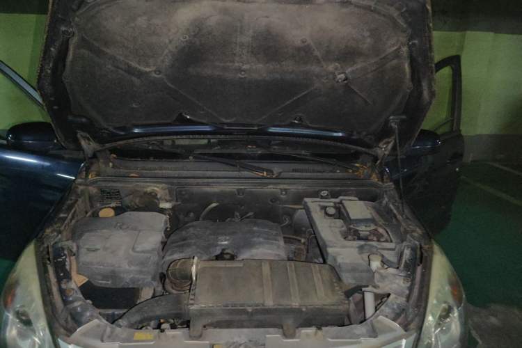 Used BAIC Weiwang M20 2014 1.5L practical type BJ415A Engine Bay