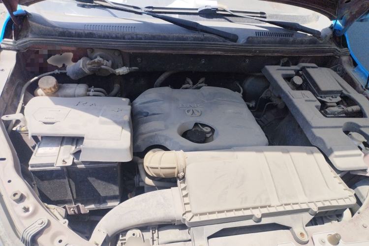 Used BAIC Weiwang M20 2014 1.5L practical type BJ415A Engine Bay