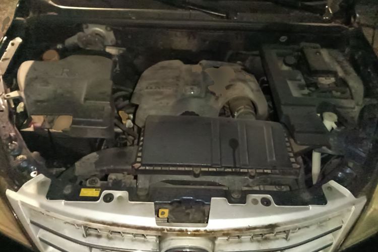 Used BAIC Weiwang M20 2014 1.5L Standard Version BJ415B Engine Bay