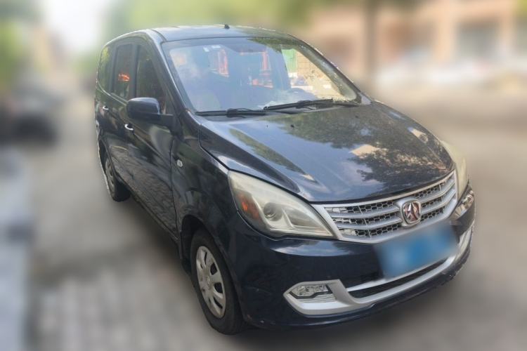 Used BAIC Weiwang M20 2014 1.5L practical type BJ415A Front Right 45 Deg