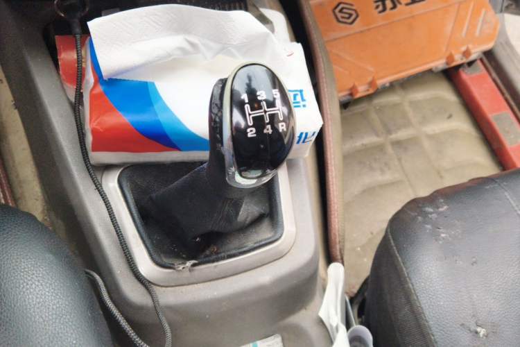 Used BAIC Weiwang M20 2014 1.5L Comfort Version BJ415B Gear Lever