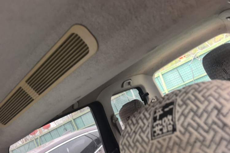 Used BAIC Weiwang M20 2014 1.5L Comfort Version BJ415B Headliner