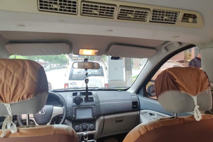 Used BAIC Weiwang M20 2014 1.5L practical type BJ415A Headliner