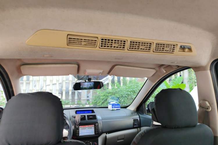 Used BAIC Weiwang M20 2014 1.5L practical type BJ415A Headliner
