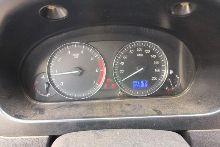 Used BAIC Weiwang M20 2014 1.5L practical type BJ415A Instrument Cluster