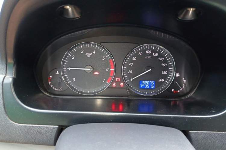 Used BAIC Weiwang M20 2014 1.5L Basic Version BJ415B Instrument Cluster
