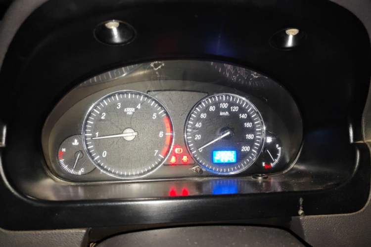 Used BAIC Weiwang M20 2014 1.5L Basic Version BJ415B Instrument Cluster