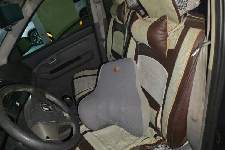 Used BAIC Weiwang M20 2014 1.5L practical type BJ415A Left Front Seat