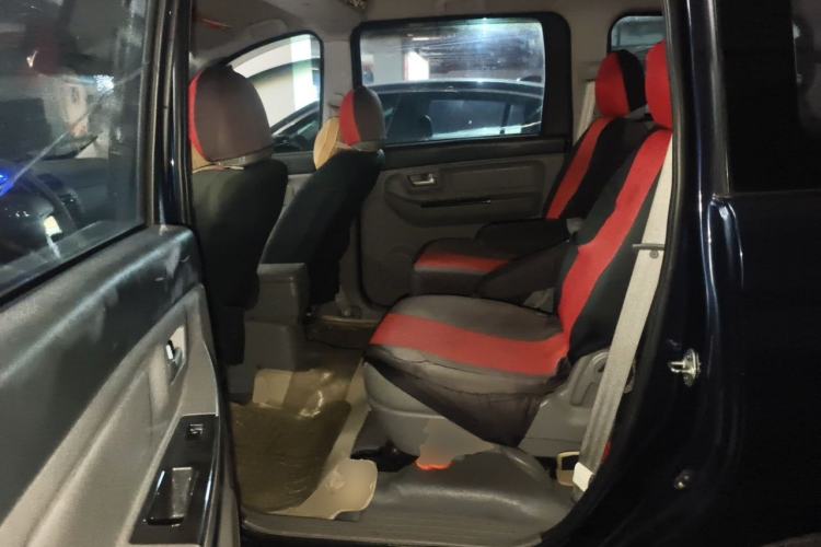 Used BAIC Weiwang M20 2014 1.5L practical type BJ415A Left Rear Seat