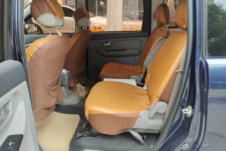 Used BAIC Weiwang M20 2014 1.5L practical type BJ415A Left Rear Seat
