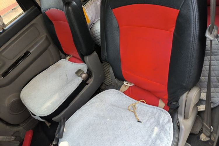 Used BAIC Weiwang M20 2014 1.5L practical type BJ415A Left Rear Seat
