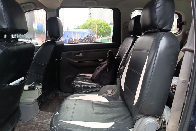 Used BAIC Weiwang M20 2014 1.5L Basic Version BJ415B Left Rear Seat