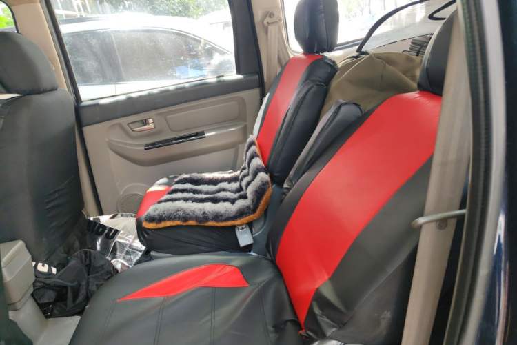 Used BAIC Weiwang M20 2014 1.5L practical type BJ415A Left Rear Seat