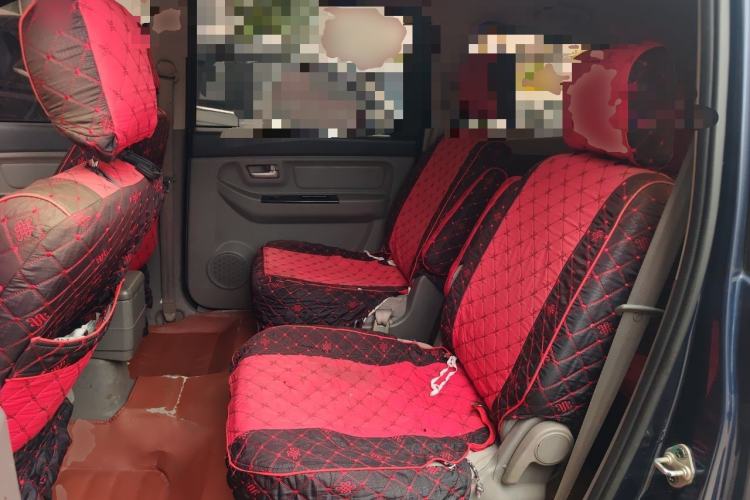 Used BAIC Weiwang M20 2014 1.5L Comfort Version BJ415B Left Rear Seat