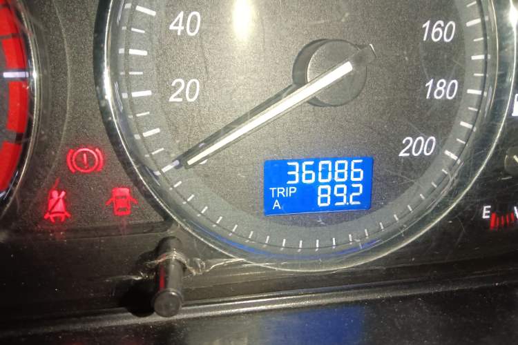 Used BAIC Weiwang M20 2014 1.5L Standard Version BJ415B Odometer Close Up