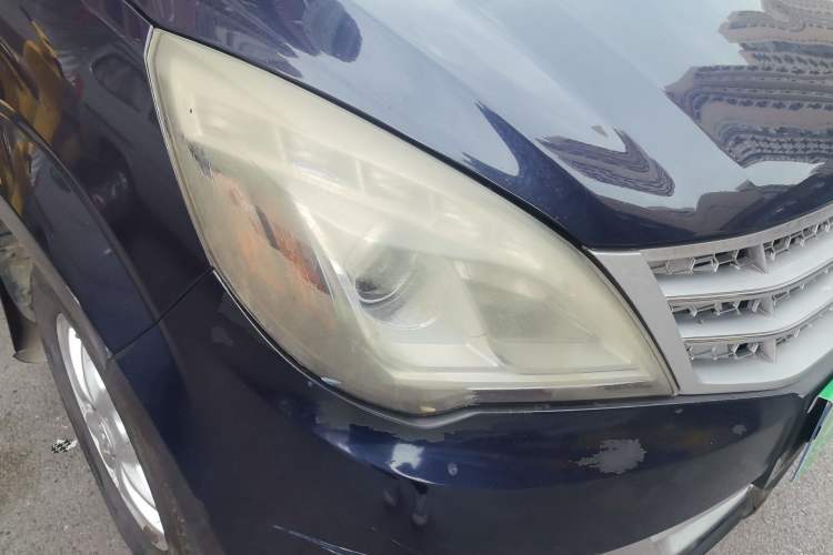 Used BAIC Weiwang M20 2014 1.5L Comfort Version BJ415B Right Front Headlight