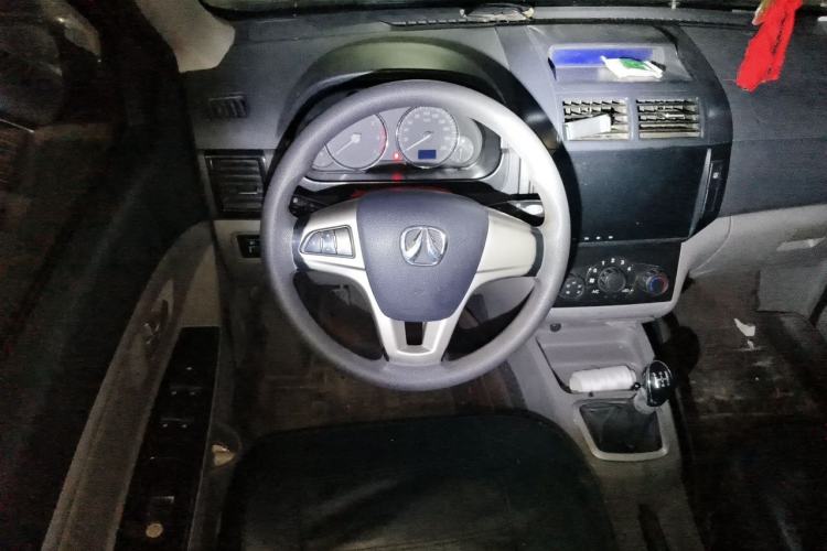 Used BAIC Weiwang M20 2014 1.5L Comfort Version BJ415B Steering Wheel