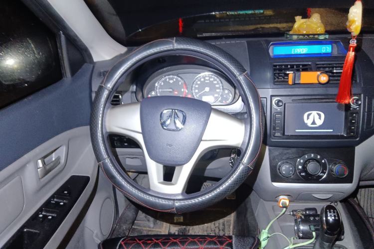 Used BAIC Weiwang M20 2014 1.5L Standard Version BJ415B Steering Wheel