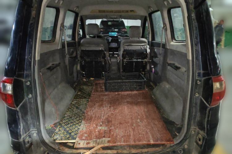 Used BAIC Weiwang M20 2014 1.5L Basic Version BJ415B Trunk
