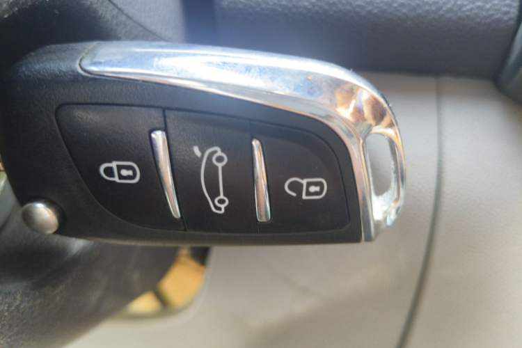 Used BAIC Weiwang M20 2014 1.5L practical type BJ415A Vehicle Key
