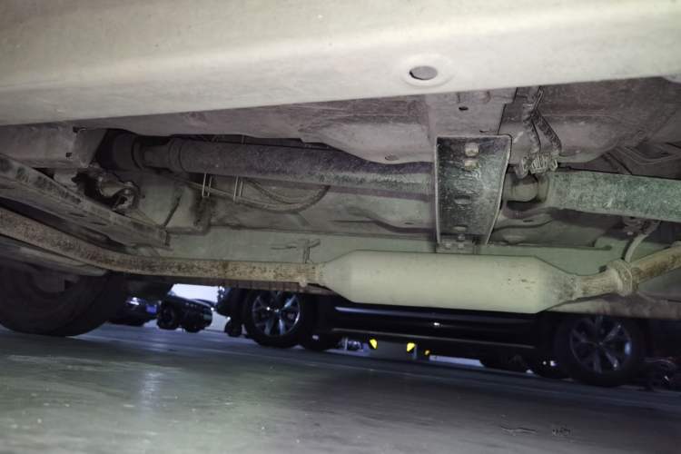 Used BAIC Weiwang M20 2014 1.5L Basic Version DAM15DL Chassis Front Left