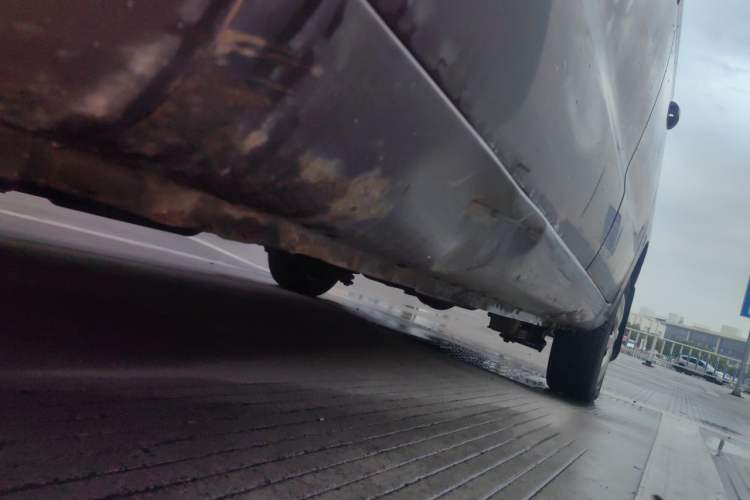 Used BAIC Weiwang M20 2014 1.5L practical type BJ415A Chassis Front Left