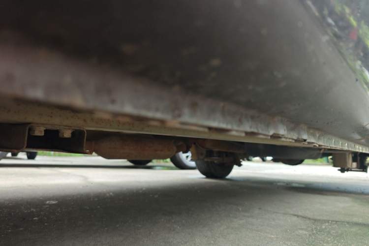 Used BAIC Weiwang M20 2014 1.5L Standard DAM15DL Chassis Front Left