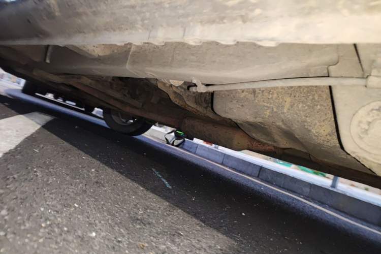 Used BAIC Weiwang M20 2014 1.5L practical type BJ415A Chassis Rear Left