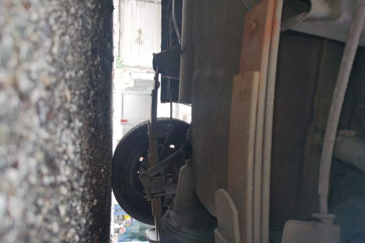 Used BAIC Weiwang M20 2014 1.5L Basic Version BJ415B Chassis Rear Left