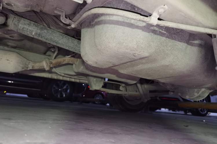 Used BAIC Weiwang M20 2014 1.5L Basic Version DAM15DL Chassis Rear Left