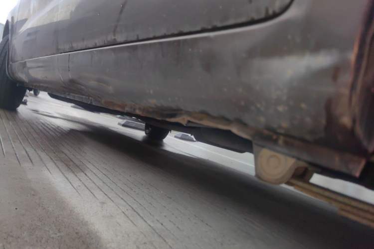 Used BAIC Weiwang M20 2014 1.5L practical type BJ415A Chassis Rear Left