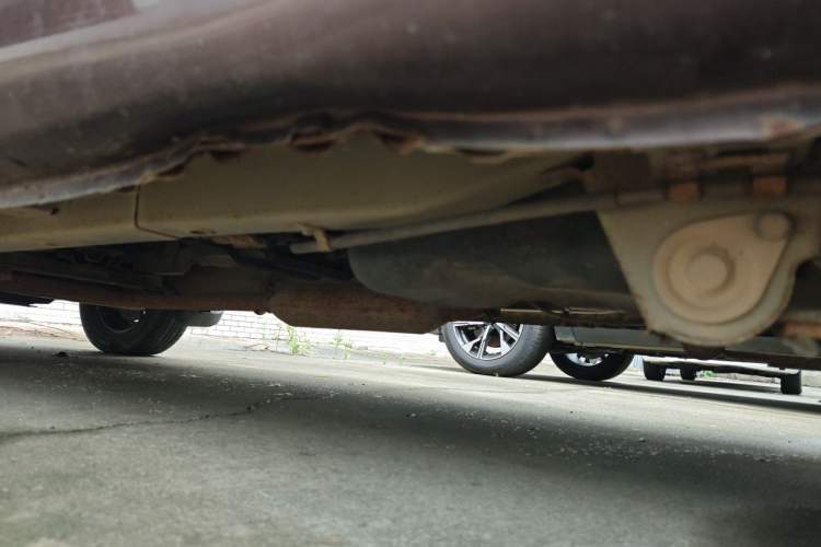Used BAIC Weiwang M20 2014 1.5L Standard DAM15DL Chassis Rear Left